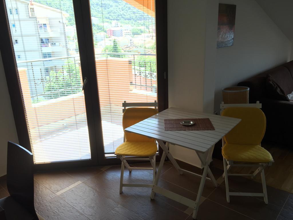 Apartments Ivan Petrovac ภายนอก รูปภาพ